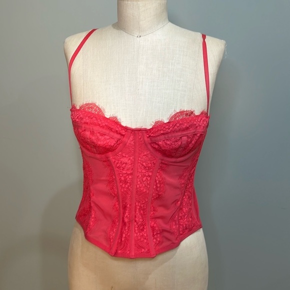 Urban outfitters out from under women’s pink corset top - Picture 2 of 6